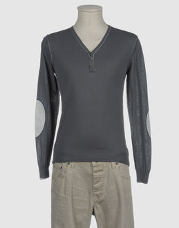 +39 MASQ - MAGLIERIA - Maglie collo a v - su YOOX.COM