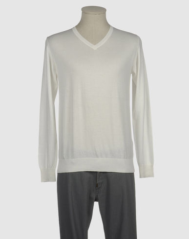 ZOOM UNIFORM EXPERIMENT - V-neck