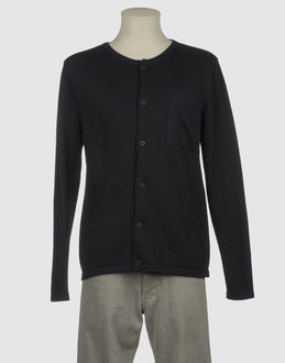 B-STORE - MAGLIERIA - Maglie collo a giro - su YOOX.COM