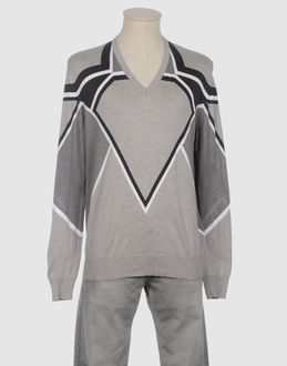 BIKKEMBERGS - MAGLIERIA - Maglie collo a v - su YOOX.COM