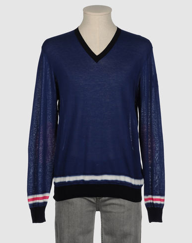 ZOOM MIRCO TERMANINI D.U.K.A. - V-neck