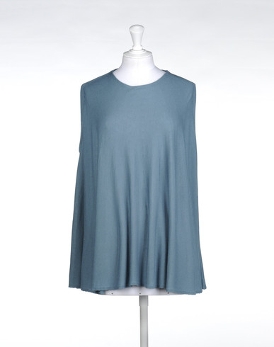Sleeveless jumper