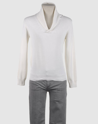 ZOOM CRISTIANO FISSORE - V-neck