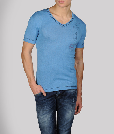 V neck sweater