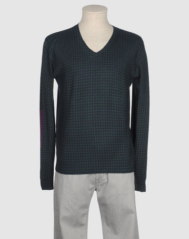 ZOOM SZEN - V-neck