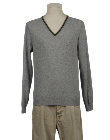 ZOOM JECKERSON - V-neck
