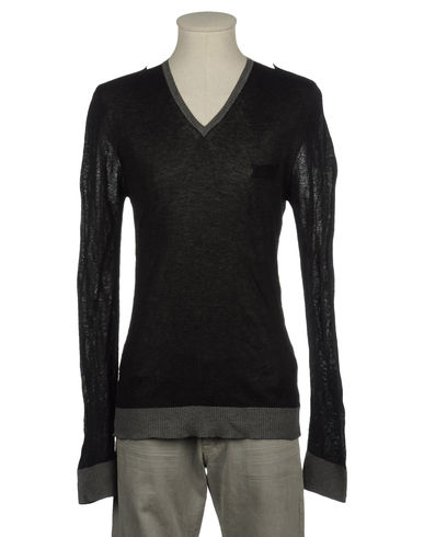 ZOOM +39 MASQ - V-neck