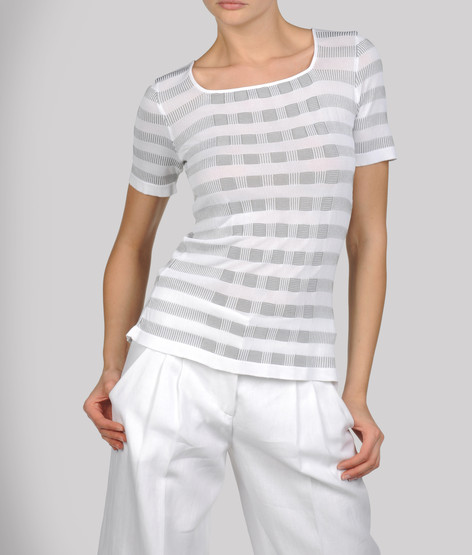 Short sleeve sweater