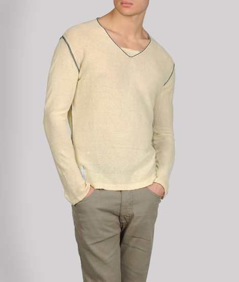Crewneck sweater