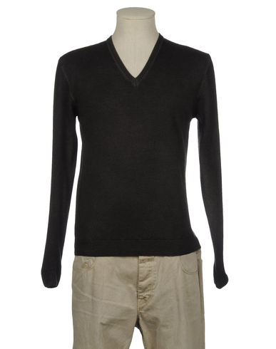 ZOOM PRIVATE LIVES - V-neck