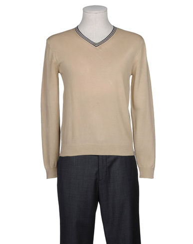 ZOOM SZEN - V-neck