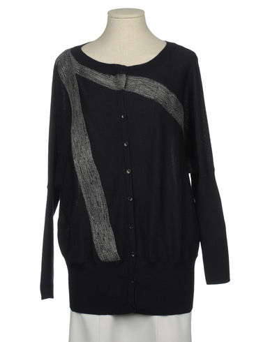 ZOOM CARACTERE - Cardigan