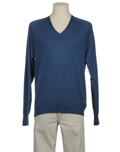 ZOOM LIU •JEANS - V-neck