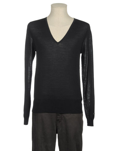 ZOOM LIU •JEANS - V-neck