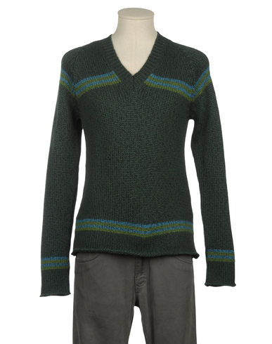 ZOOM FABRIZIO DEL CARLO - V-neck
