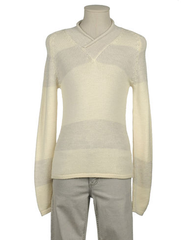 ZOOM FABRIZIO DEL CARLO - V-neck
