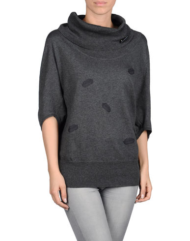 ZOOM LIU •JO - Short sleeve sweater