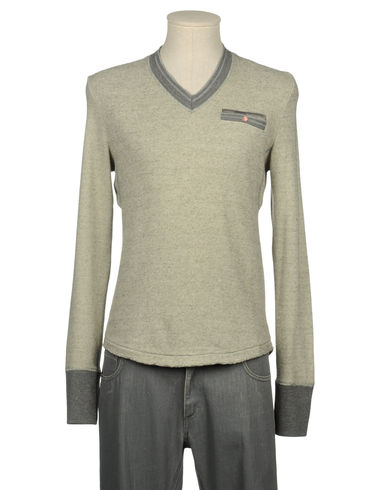 ZOOM MELTIN POT - V-neck