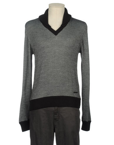ZOOM UNGARO HOMME - V-neck