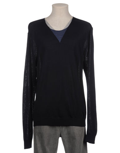ZOOM LES HOMMES - V-neck