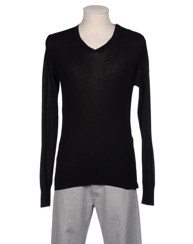 ZOOM FABIO DI NICOLA - V-neck