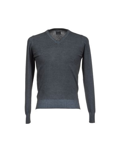ZOOM ALPHA - V-neck