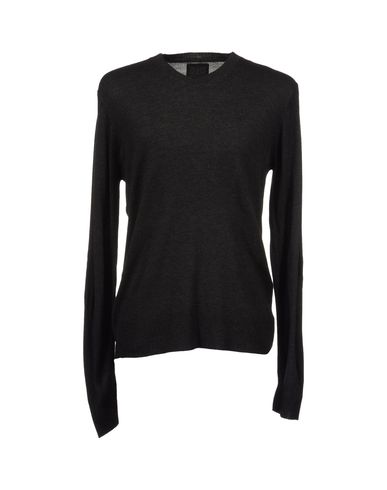ZOOM FIRETRAP - V-neck