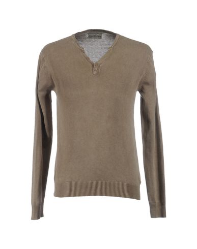 ZOOM K-ANT - V-neck