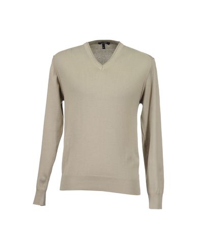 ZOOM KUSS - V-neck