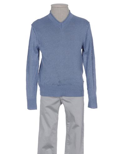 ZOOM C.P. COMPANY UNDERSIXTEEN - V-neck