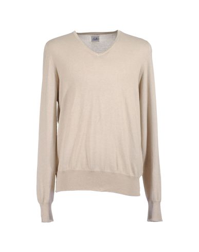 ZOOM C.P. COMPANY - V-neck