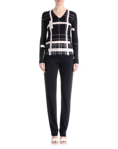 Graphic Check V-neck Sweater