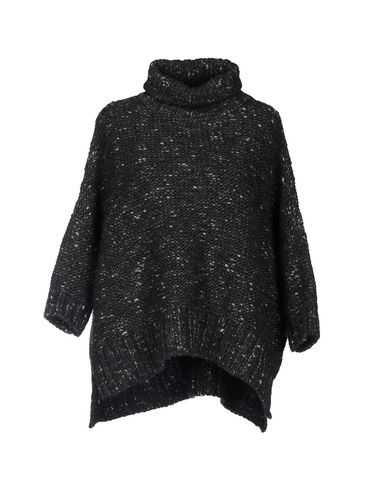 ZOOM CLOSED - Turtleneck