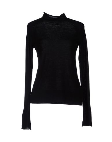 ZOOM MARITHÉ + FRANÇOIS GIRBAUD - Turtleneck