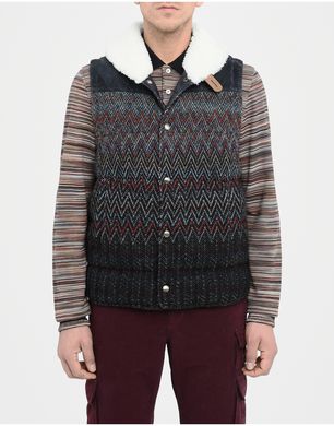 backless knitwear
