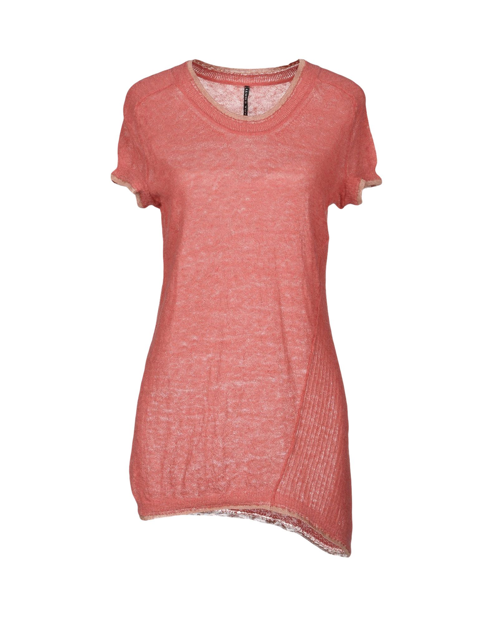 sweater in salmon pink
