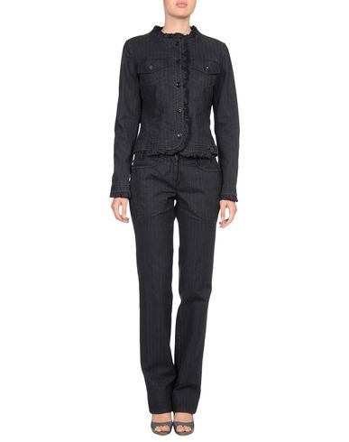 ZOOM CARACTERE ARIA - Women's suit