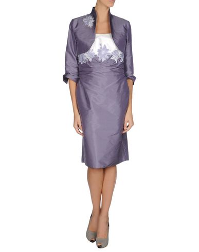 ZOOM LINEA RAFFAELLI - Outfit