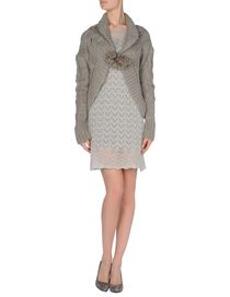 SEVENTY - Outfit