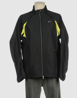 NIKE - CAPISPALLA - Giubbotti - su YOOX.COM