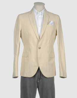 FUTURO - CAPISPALLA - Giacche - su YOOX.COM