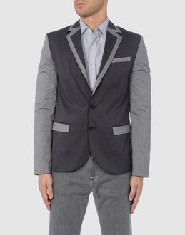 MCQ - CAPISPALLA - Giacche - su YOOX.COM