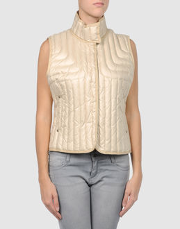 prezzi e offerte TJ TRUSSARDI JEANS CAPISPALLA Piumini su YOOX.COM su prezzi in promozione
