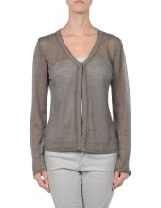 A MENOS CUARTO MILA & TUCHO BALADO - Cardigan