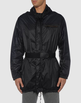 BALENCIAGA - CAPISPALLA - Impermeabili - su YOOX.COM