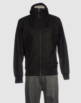 EASTPAK - CAPISPALLA - Giubbotti - su YOOX.COM