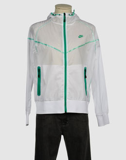 NIKE SPORTWEAR - CAPISPALLA - Impermeabili - su YOOX.COM