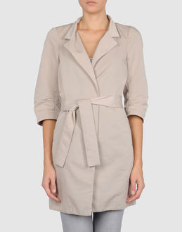 JUPE DE SATIN - CAPISPALLA - Soprabiti - su YOOX.COM