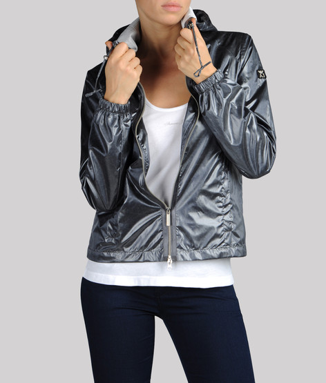 Short-length jacket