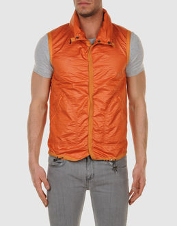 EMPORIO ARMANI - CAPISPALLA - Giubbotti - su YOOX.COM